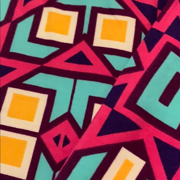 BNWOT LULAROE TC2 LEGGINGS - Picture 3 of 5